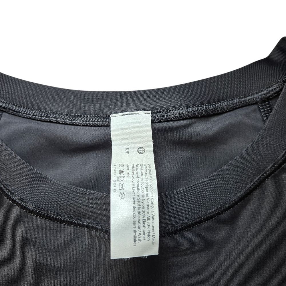 ❌️SOLD❌️ Lululemon Waterside Relaxed UVP Long Sleeve - Black - Picture 8 of 8